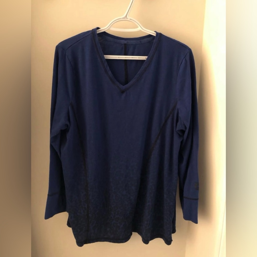 Women's Navy Blue V-Neck Top
